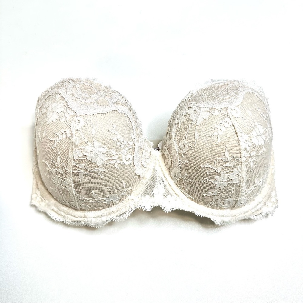 Victoria’s Secret Dream Angels Strapless Lace Bra Size 32DDD Cream/White